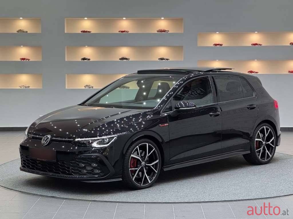 2021' Volkswagen Golf photo #1