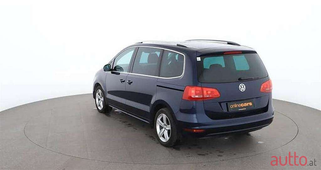 2011' Volkswagen Sharan photo #3