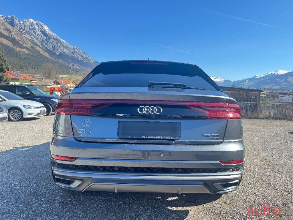 2018' Audi Q8 photo #6