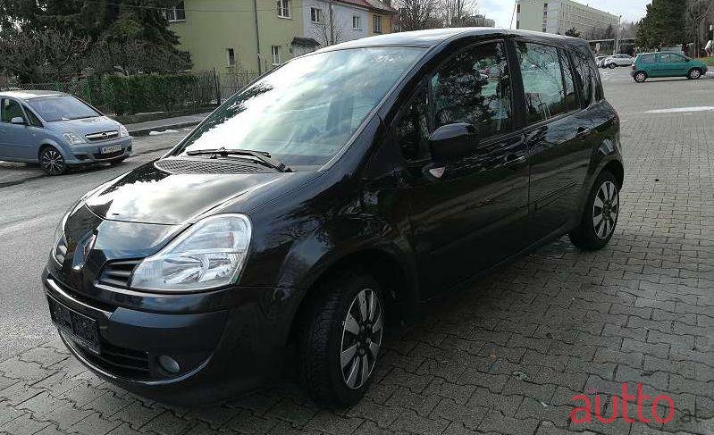 2010' Renault Modus photo #3