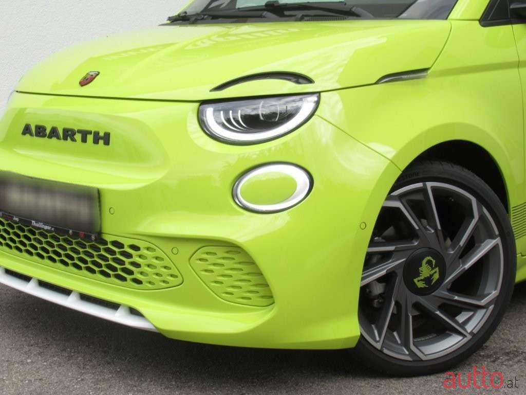 2024' Fiat 500 Abarth photo #2