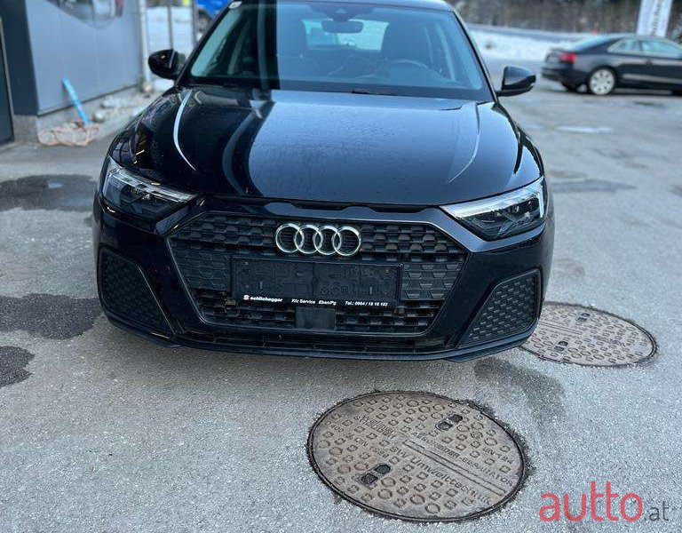 2019' Audi A1 photo #3