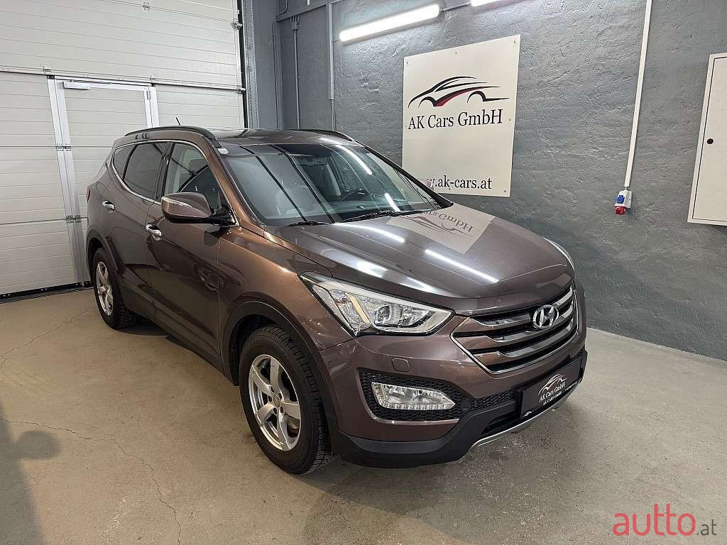 2014' Hyundai Santa Fe photo #1