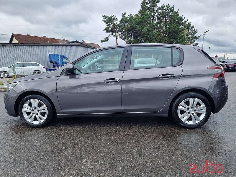 2020' Peugeot 308 photo #3