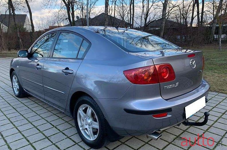2004' Mazda Mazda3 photo #2