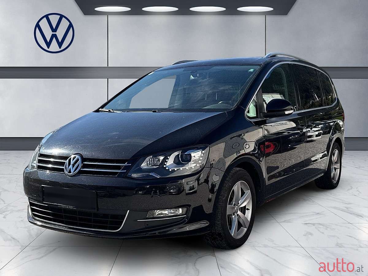 2012' Volkswagen Sharan photo #1
