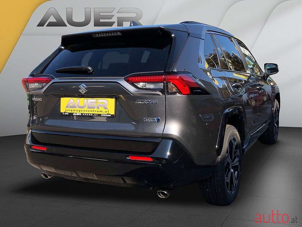 2022' Suzuki Across photo #4