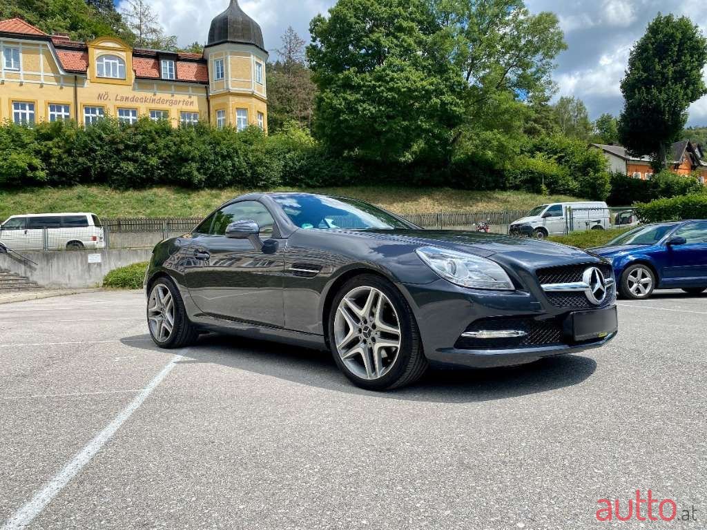 2011' Mercedes-Benz Slk-Klasse photo #3
