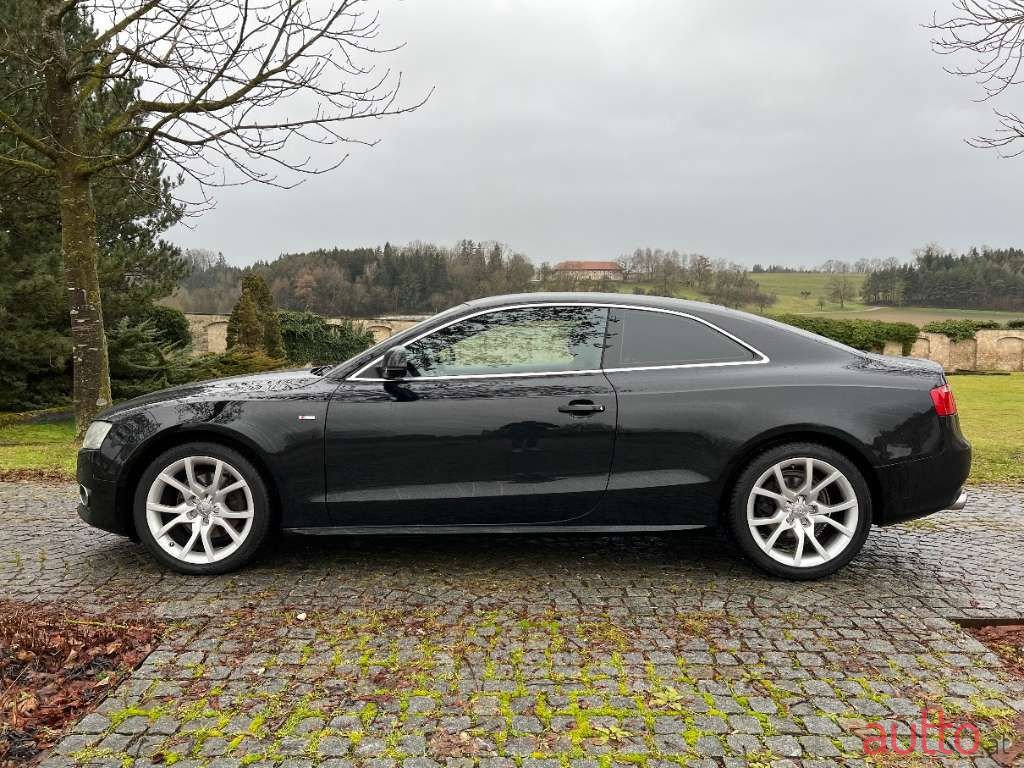 2010' Audi A5 photo #2