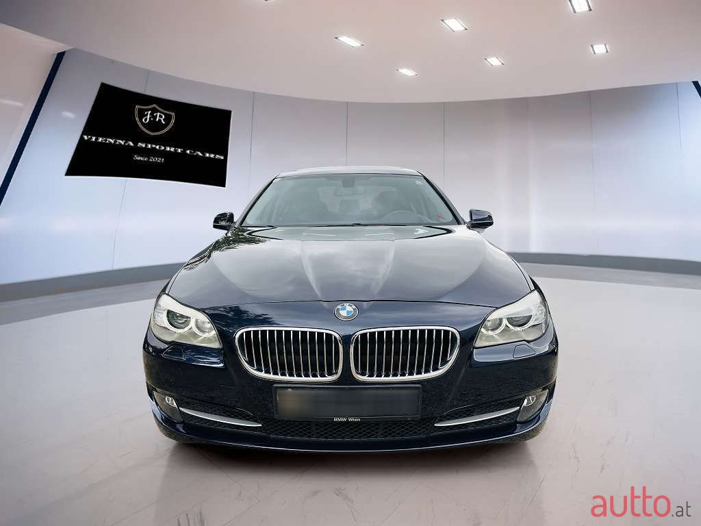 2012' BMW 5Er-Reihe photo #3