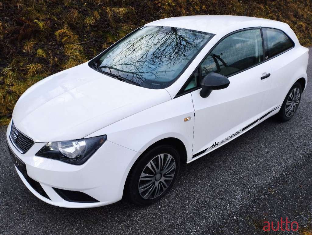 2015' SEAT Ibiza photo #1