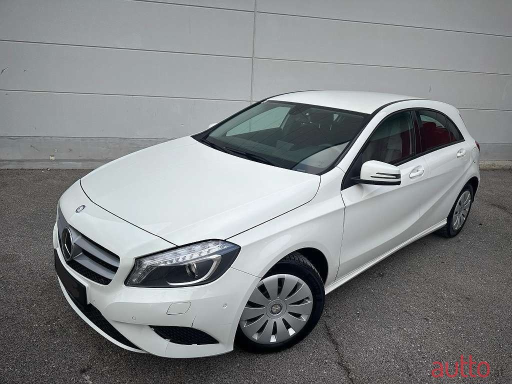 2013' Mercedes-Benz A-Klasse photo #4
