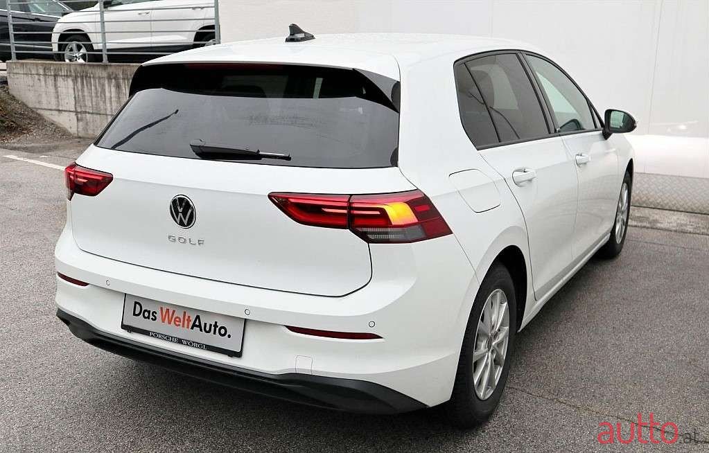 2020' Volkswagen Golf photo #4