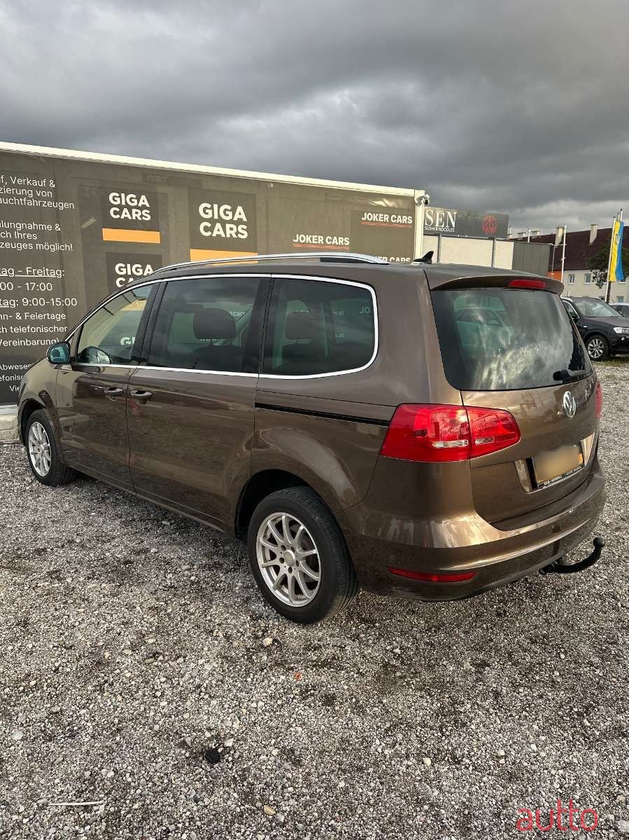 2013' Volkswagen Sharan photo #5