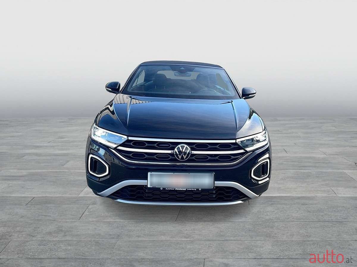 2024' Volkswagen T-Roc photo #6