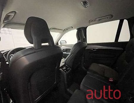2020' Volvo XC90 photo #6