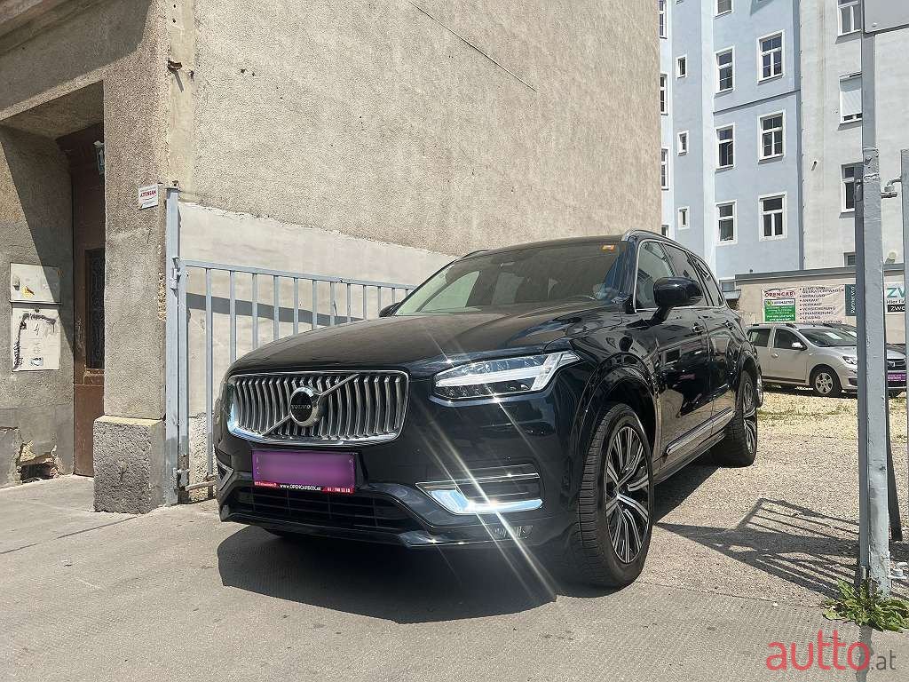 2022' Volvo XC90 photo #2