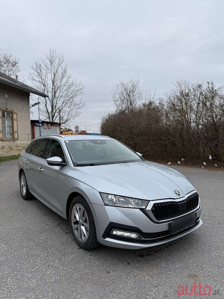2023' Skoda Octavia photo #1