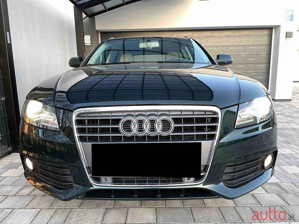 2010' Audi A4 photo #2