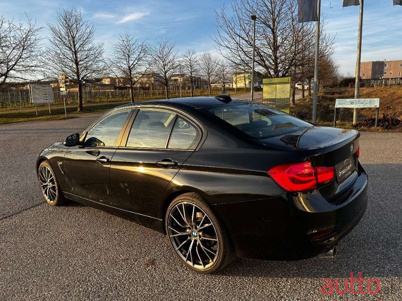 2015' BMW 3Er-Reihe photo #5