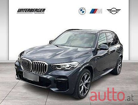 2022' BMW X5 photo #1