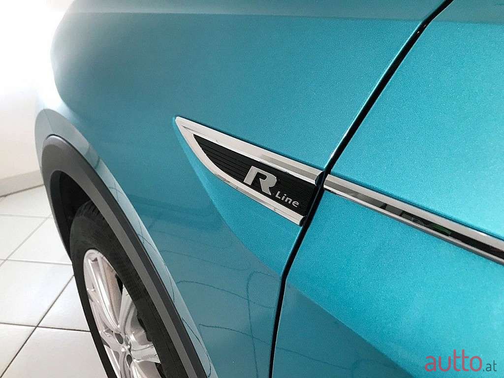 2019' Volkswagen T-Cross photo #2