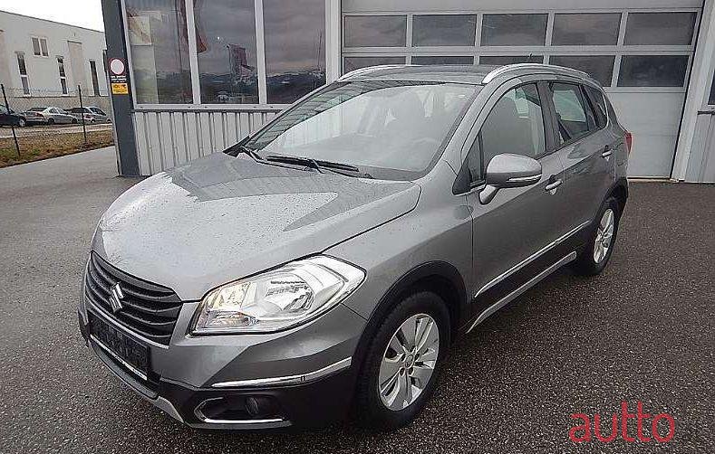 2014' Suzuki SX4 photo #1