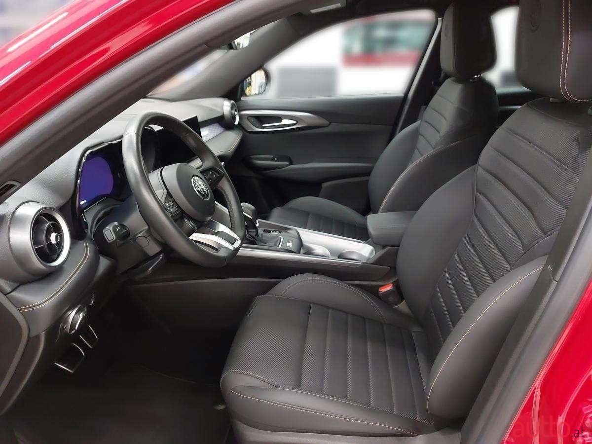 2023' Alfa Romeo Tonale photo #6