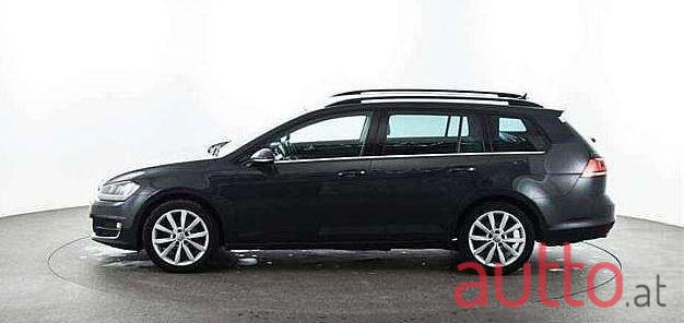 2017' Volkswagen Golf photo #1