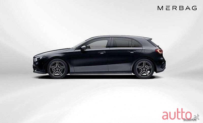 2021' Mercedes-Benz A-Klasse photo #1