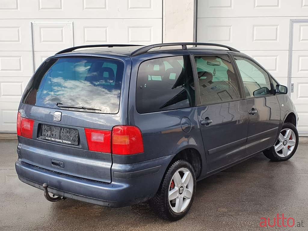 2004' SEAT Alhambra photo #4
