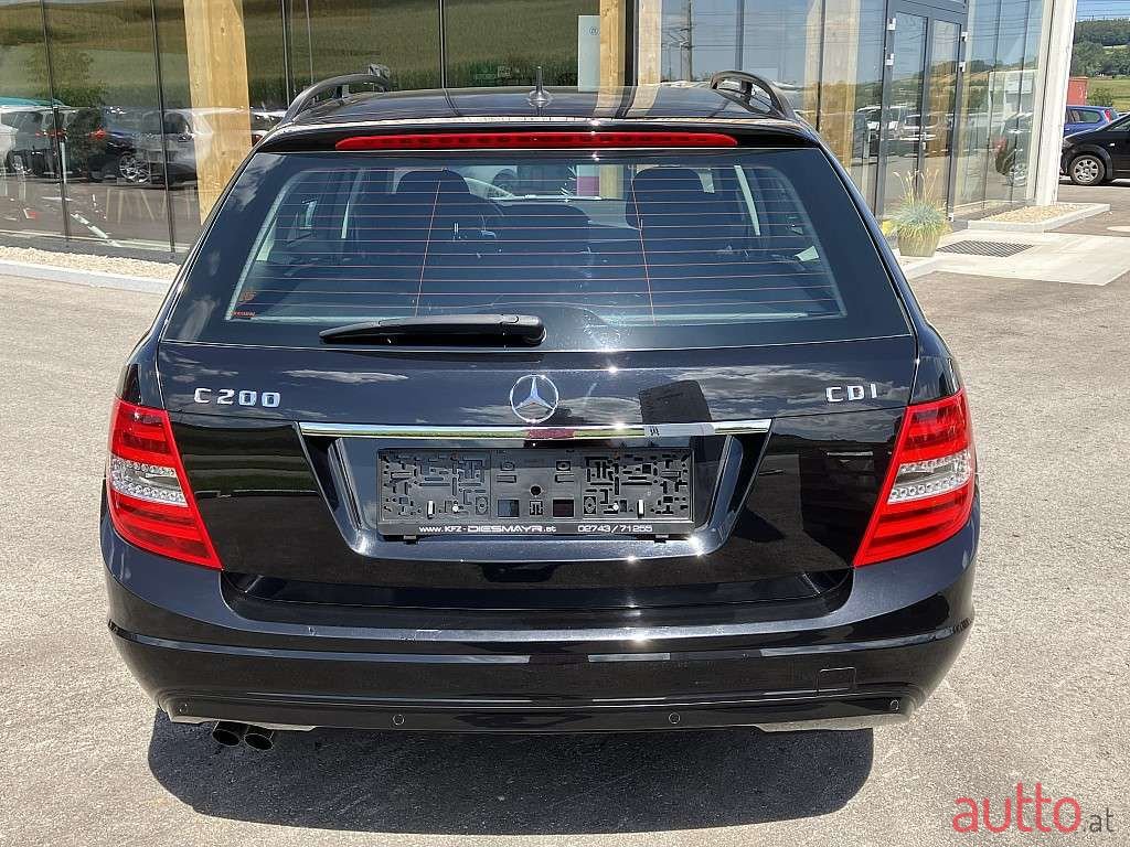 2013' Mercedes-Benz C-Klasse photo #4