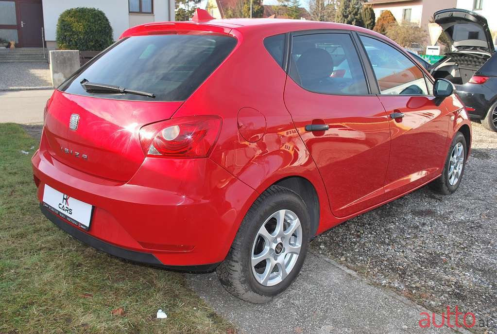 2012' SEAT Ibiza photo #5