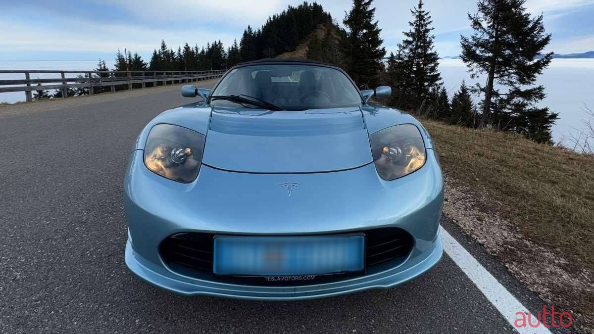 2011' Tesla Roadster photo #4