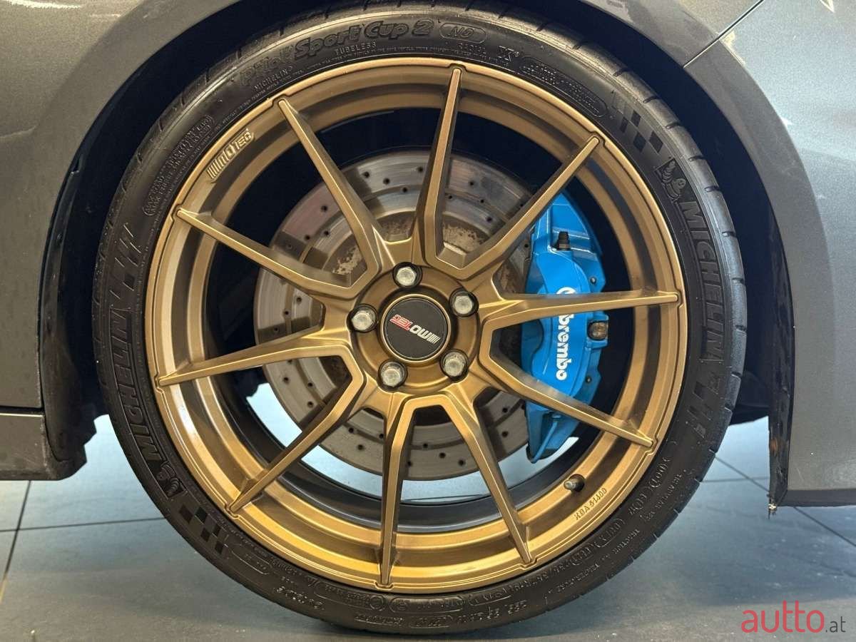 2017' Ford Focus photo #5