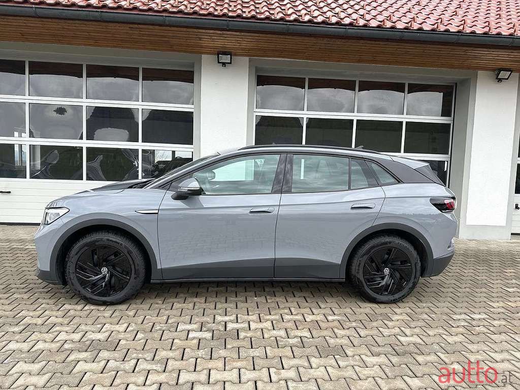 2022' Volkswagen ID.4 photo #2