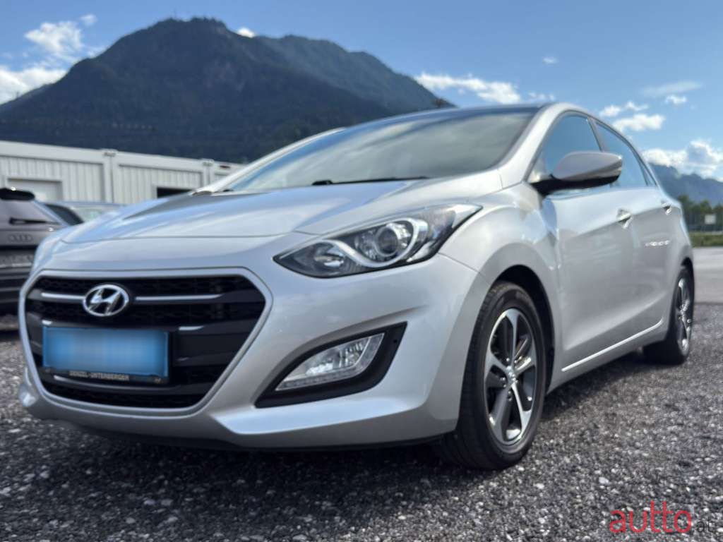 2015' Hyundai i30 photo #1