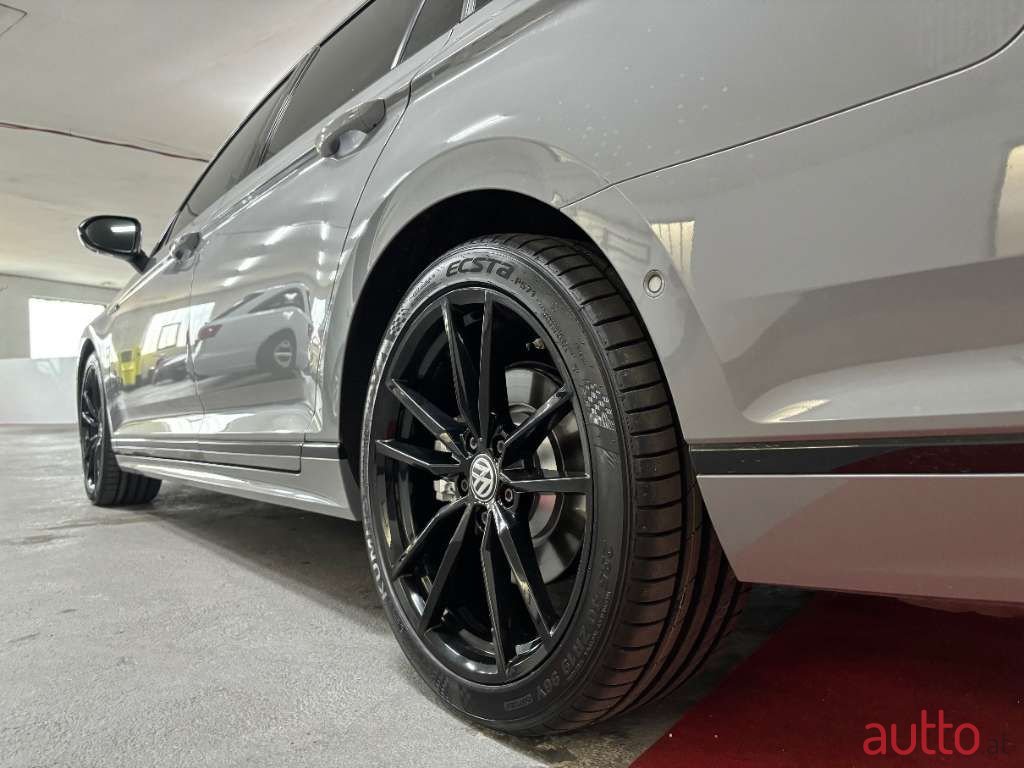 2020' Volkswagen Passat photo #6