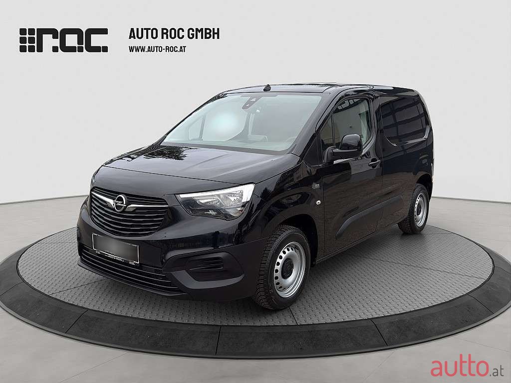 2020' Opel Combo photo #1