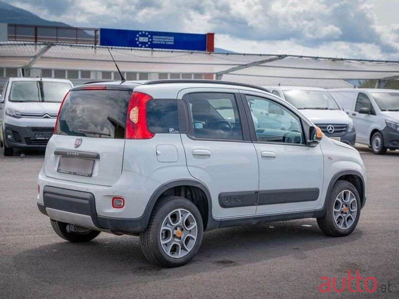 2014' Fiat Panda photo #3