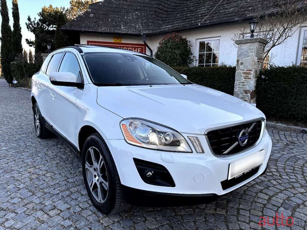 2010' Volvo XC60 photo #6