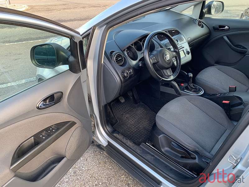 2007' SEAT Altea Xl photo #2