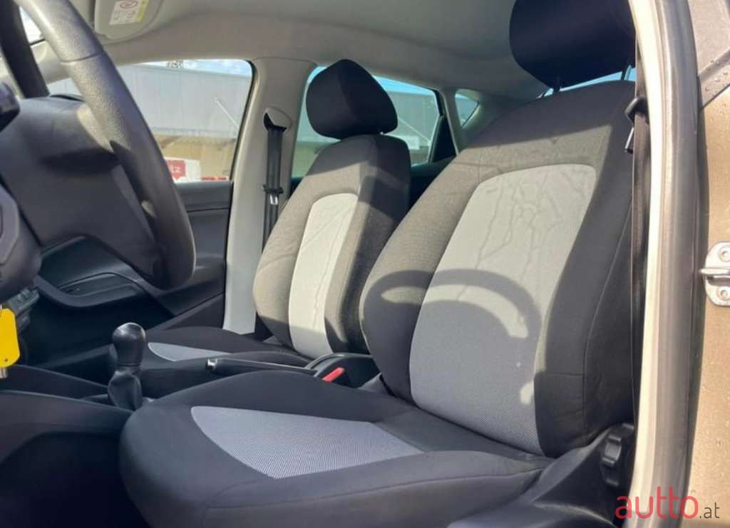 2016' SEAT Ibiza photo #3