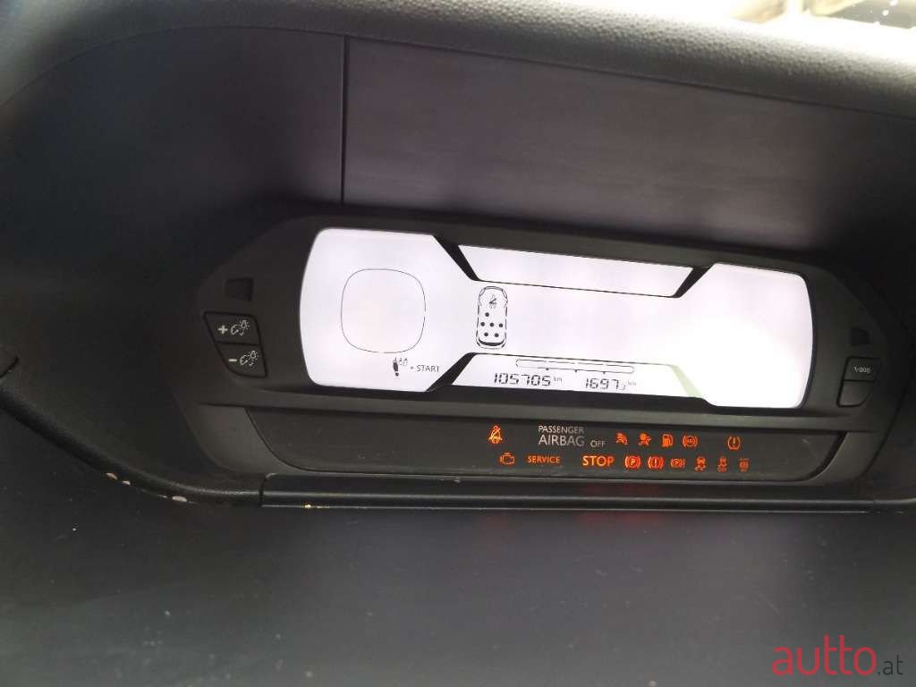 2015' Citroen C4 Picasso photo #6