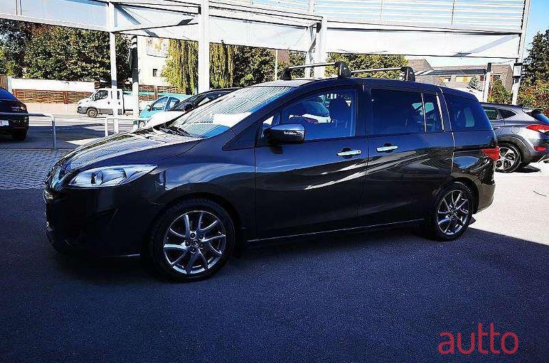 2015' Mazda Mazda5 photo #1