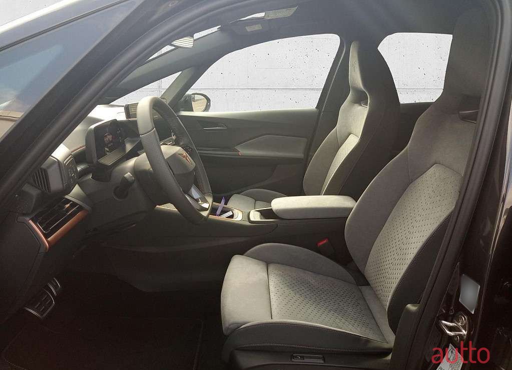 2023' Cupra Born photo #6