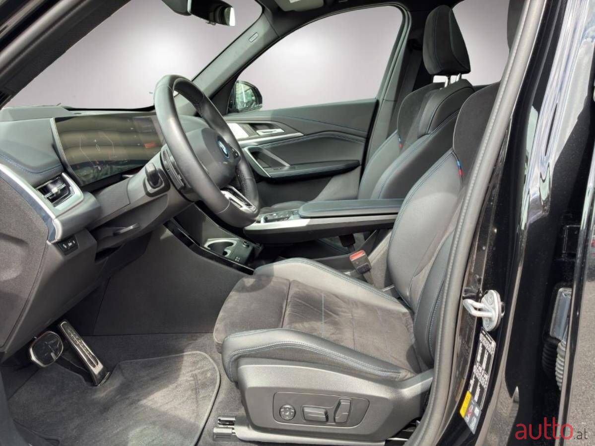2024' BMW X1 photo #6