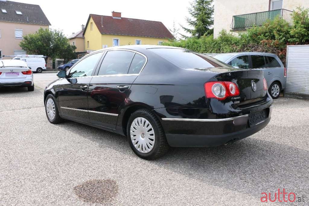 2008' Volkswagen Passat photo #4