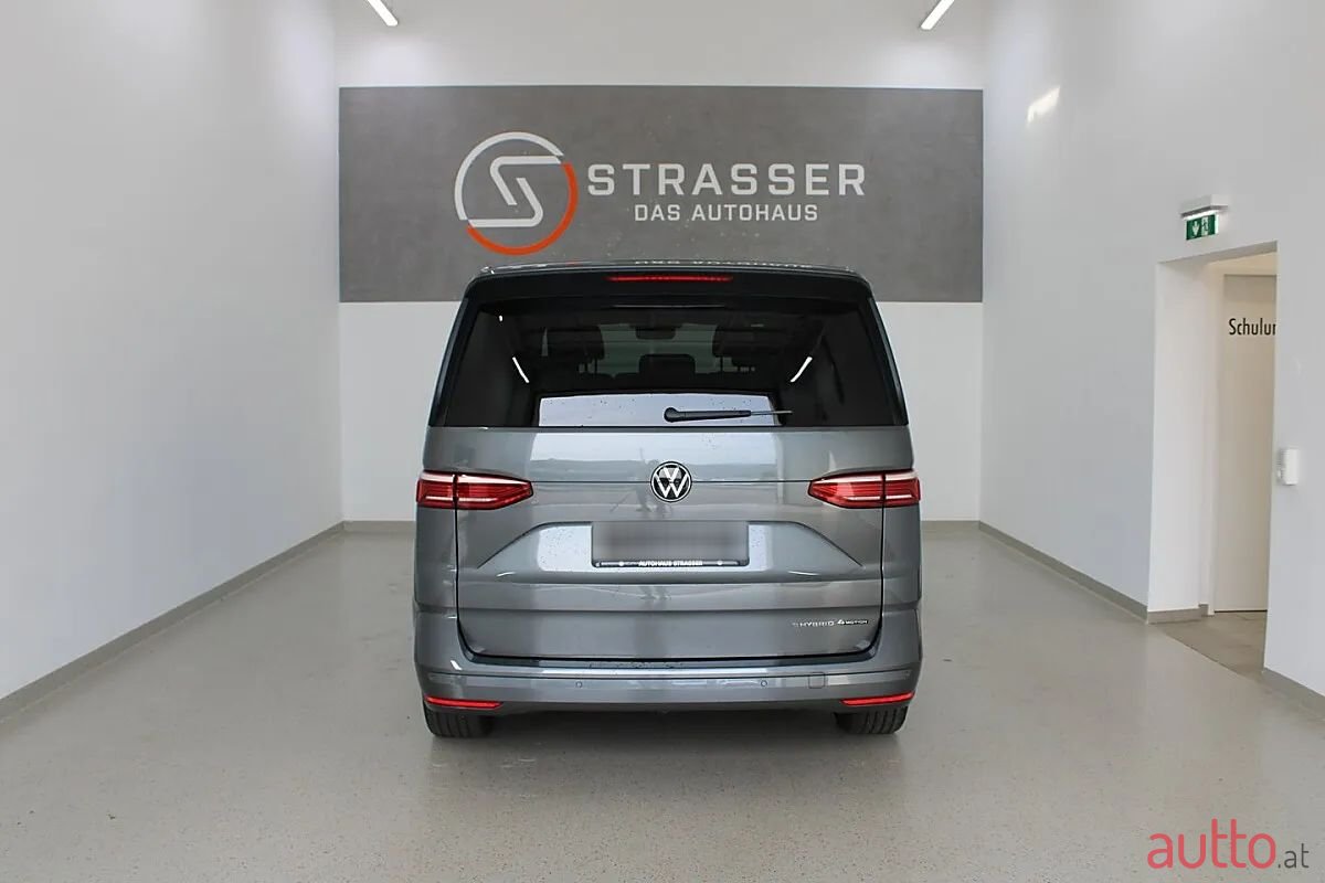 2024' Volkswagen Multivan photo #3