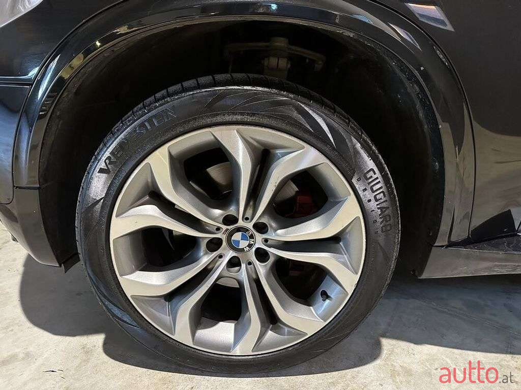 2010' BMW X5 photo #3